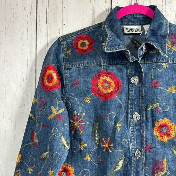 Chicos Designs Vintage Floral Embroidered Frayed Hem Boho Denim Jacket - Picture 3 of 16